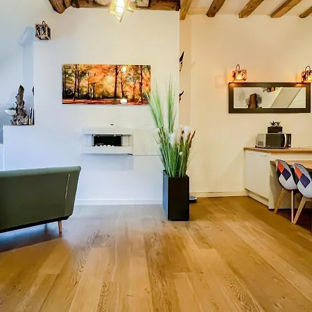 Long Island, Rue Carnot Proche Appartement