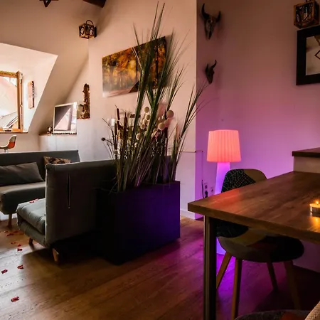 Long Island, Rue Carnot Proche * Annecy