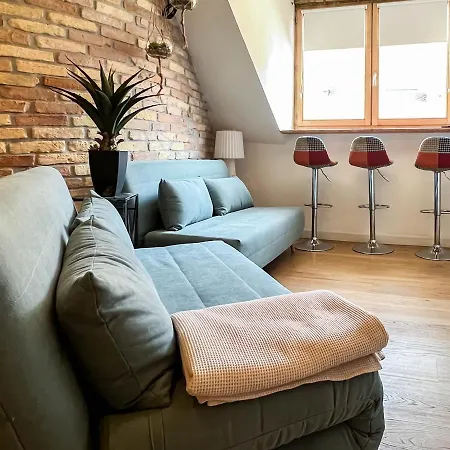 Long Island, Rue Carnot Proche Appartement